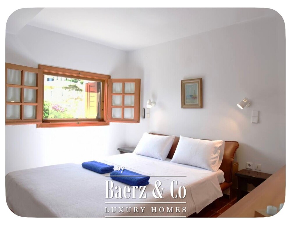 Anavyssos | Sea-View Villa with 200 m² Pool on 4,000 m² image