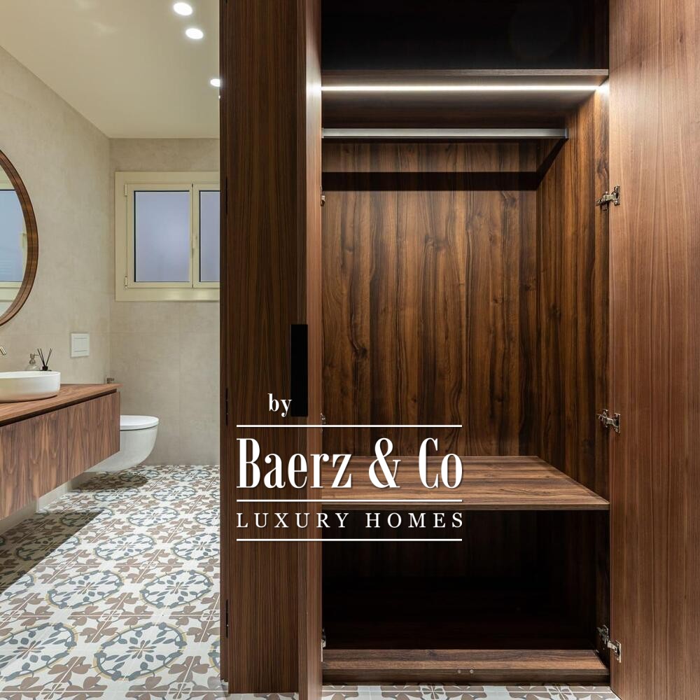 EXCLUSIVE RENOVATED RESIDENCE IN THE QUADRAT D OR · €1,790,000 image