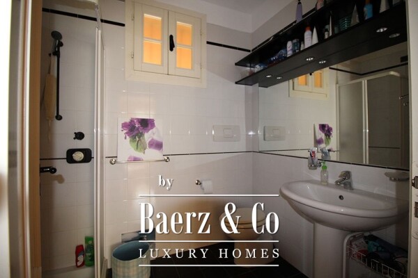 photo 40 Villa for sale 400 m²