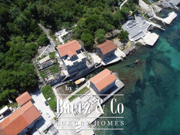 photo 12 Waterfront Beautiful Stone House