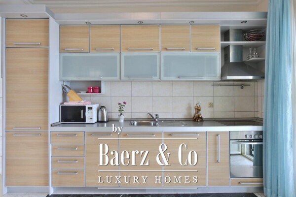 photo 18 Apartment on the Sveti Stefan Beach