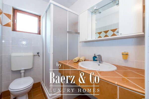 photo 11 Šibenik, Grebaštica, house with apartments second row from the sea