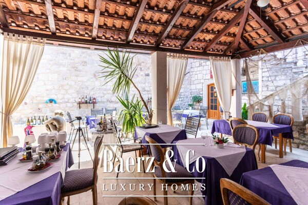 photo 25 The island of Brač, a stone house with a restaurant in a prime location