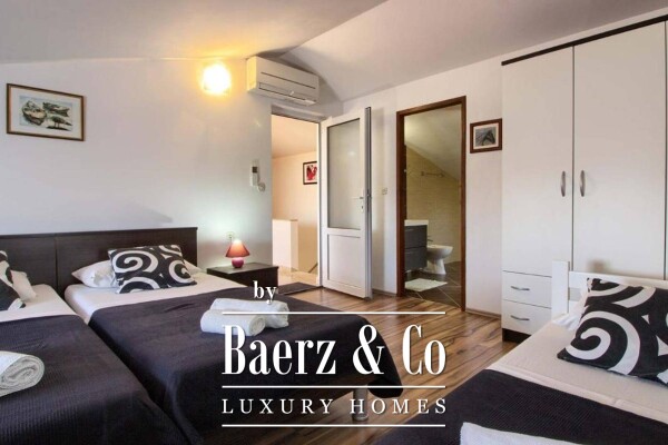 photo 7 Medulin, large detached house NKP 360 m2 with swimming pool