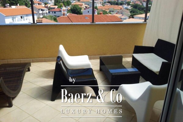 photo 23 Pješćana uvala, villa with 7 apartments overlooking the sea, 200 m from the beach