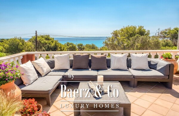 photo 3 MAGNIFICENT VILLA PUNTA PRIMA