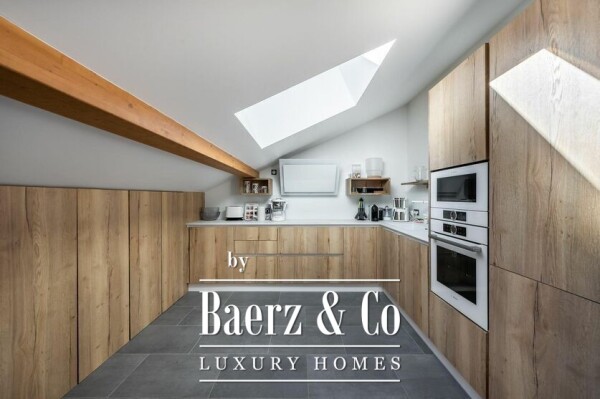 photo 4 Magnificent penthouse with panoramic views