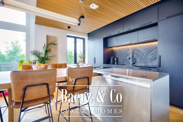 photo 4 Top Floor Duplex with Stunning Views of Île Seguin