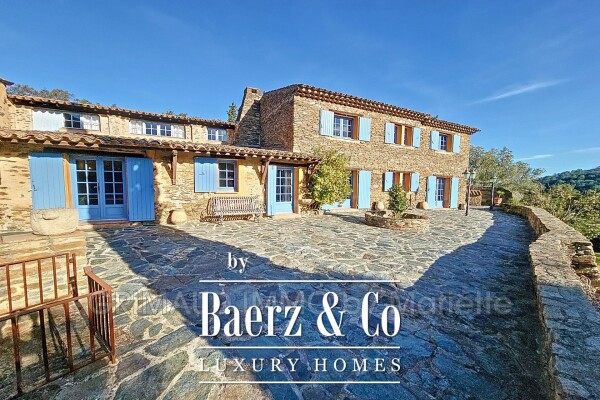 photo 10 charming Provencal 16th century farmhouse with stunning view