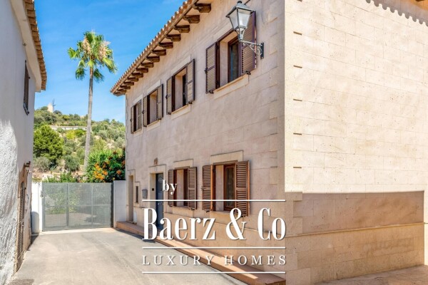 photo 2 Splendid family home in Andratx