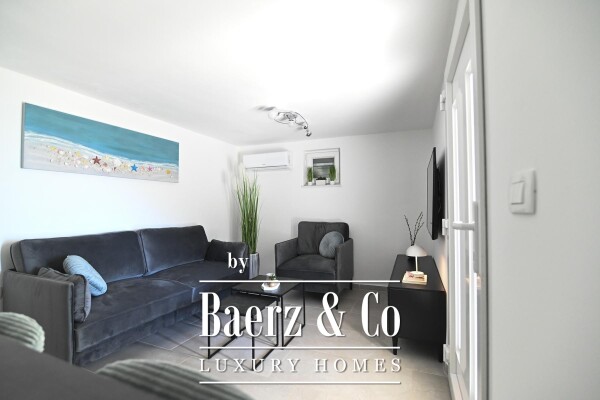 photo 8 Karlobag, Cesarca, beautiful Villa with a pool by the sea 240 m²