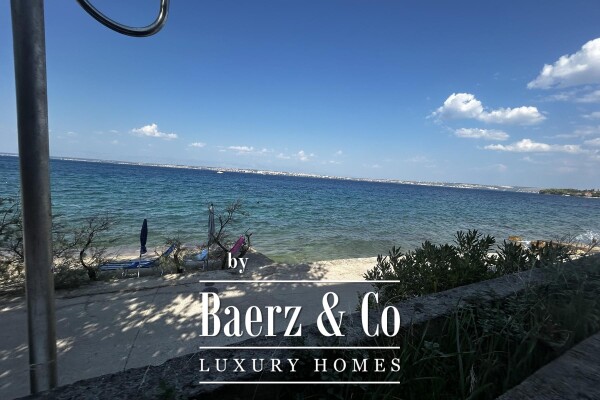 photo 12 Ugljan, Preko house, first row to the sea with swimming pool 250 m² for adaptation