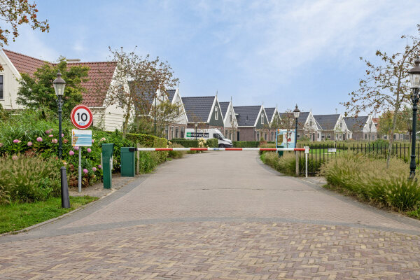 photo 37 Zeedijk 2 434