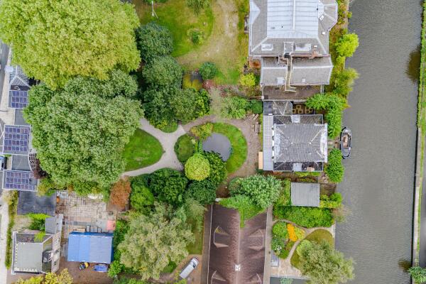 photo 75 Hoge Rijndijk 320