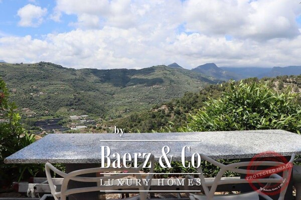 photo 52 Villa for sale 166 m²