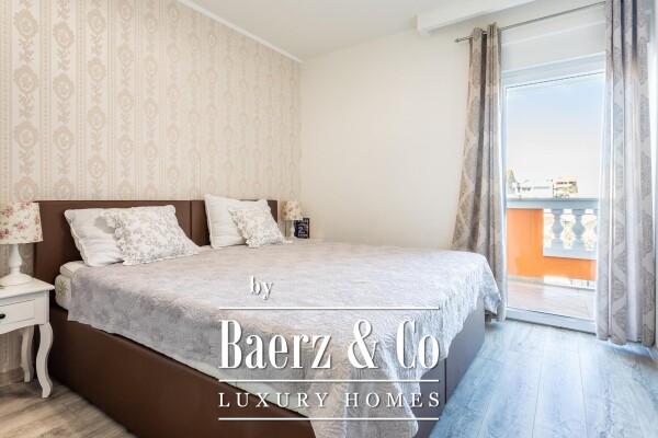 photo 7 Vodice, spacious house with apartments and a swimming pool