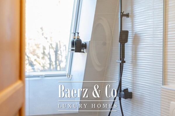 photo 10 Delnice, exclusive villa with a pool, covering an area of 298 m²