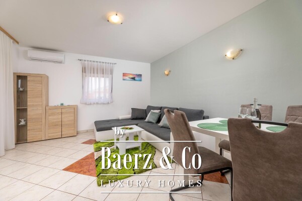 photo 2 Malinska, Renovated House with Three Apartments, 280.72 m², 800m from the Sea