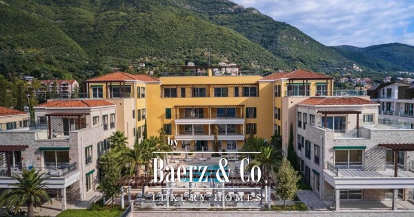 photo 4 Luxurious Two Bedroom Apartment in Herceg Novi with a Garage