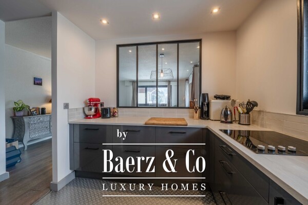 photo 4 Two-bedroom - south facing flat