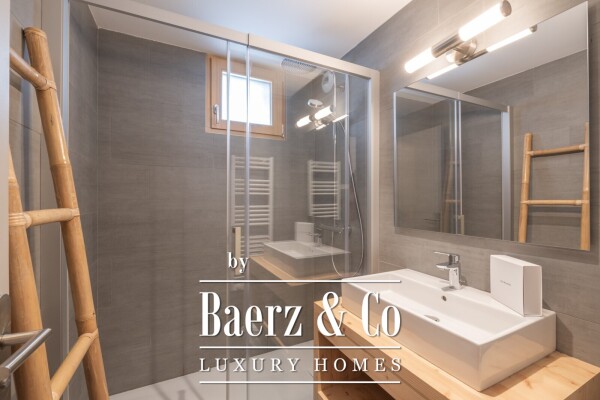 photo 8 CHALET HEART OF THE RESORT - UNIQUE OPPORTUNITY