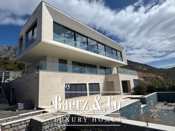 photo 3 Luxury Villa with a Pool on 3 Levels in Rezevici