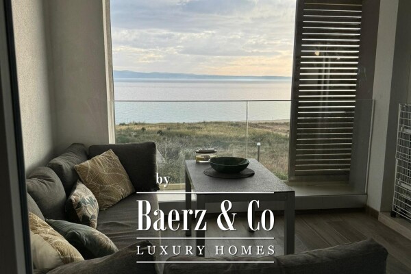 photo 1 Split, Žnjan, Morska Vila - Three-bedroom apartment of 98m2 with sea view