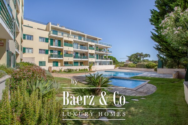 photo 1 5-Bedroom Penthouse in Estoril - Sea View