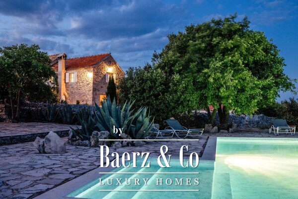 photo 2 Island of Hvar, a unique property in an exceptional location