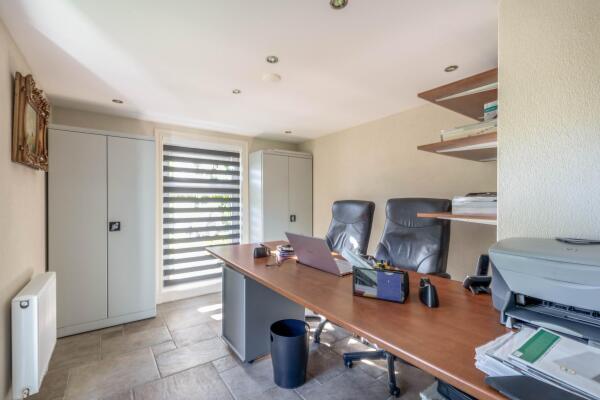 photo 28 Provincialeweg Oost 64