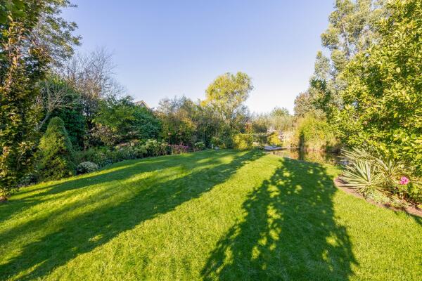 photo 64 Provincialeweg Oost 64