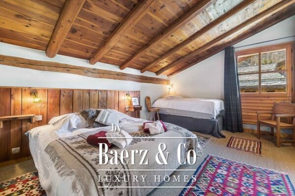 photo 5 2-BEDROOM APARTMENT - SNOW FRONT