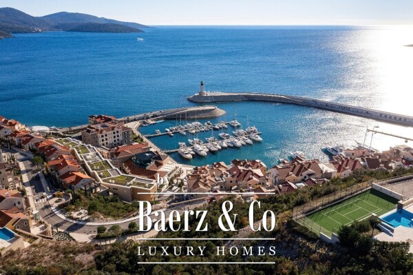 photo 2 Penthouse in Tivat Municipality with a Seaview