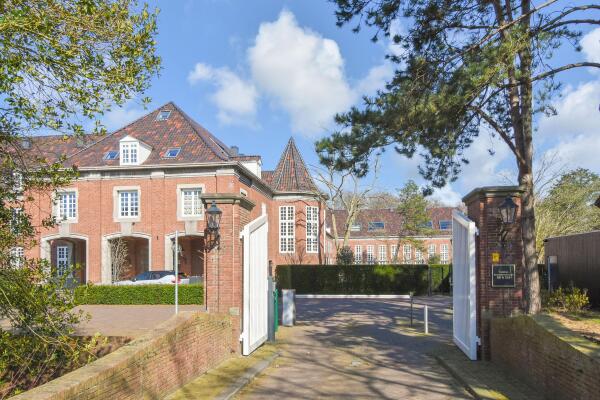 photo 42 Therese Schwartzestraat 113