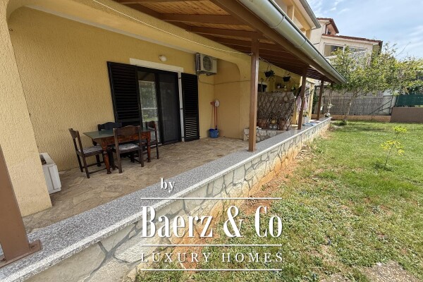 photo 18 Pula, Veli Vrh - spacious house with five residential units,22m2 swimming pool,garage-quiet location