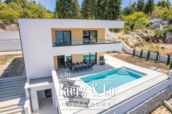 photo 3 Ploče, Rogotin, urban villa with pool and sea view