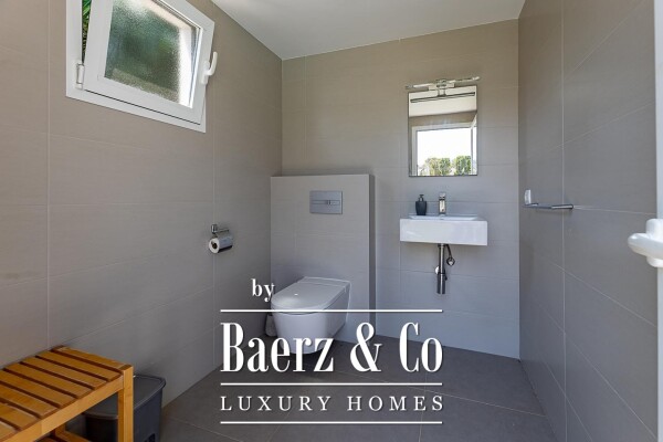 photo 8 Exclusive Villa with Vacation License in Arenal area, Palma