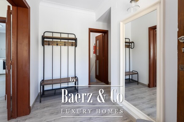 photo 31 Exclusive Villa with Vacation License in Arenal area, Palma