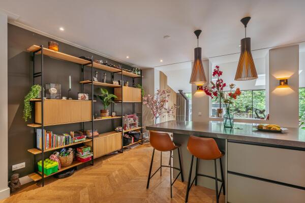 photo 11 Warmondstraat 85 H