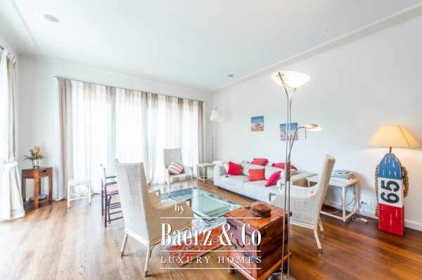 photo 6 Spacious Apartment with a Sea View in Tivat