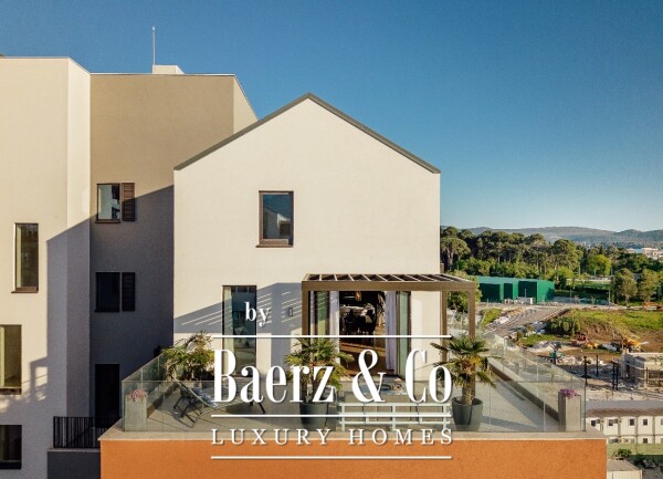 photo 4 Seaview Duplex Penthouse in Luxury Resort in Tivat