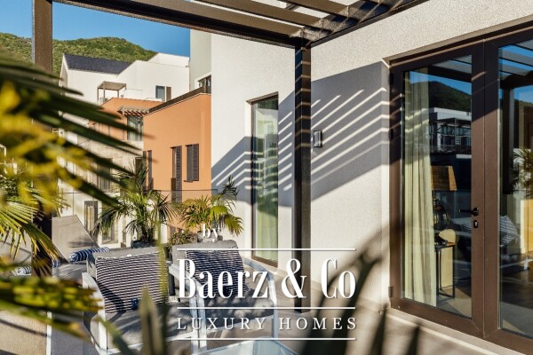 photo 10 Seaview Duplex Penthouse in Luxury Resort in Tivat