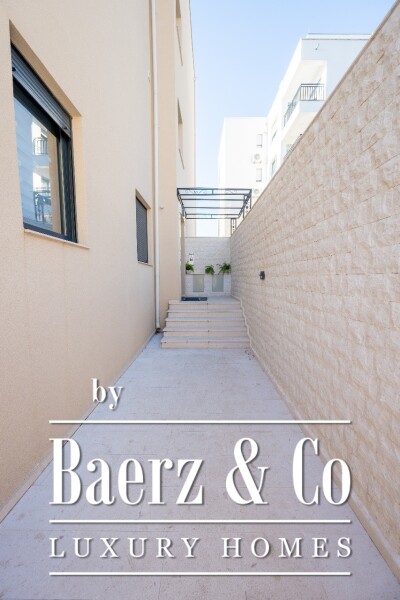 photo 7 Apartment in Tivat Center with a Garage