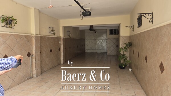 photo 19 Street 60 #375 x 43 y 41 centro 375