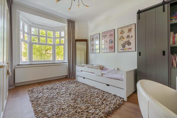 photo 33 Minervalaan 14 H