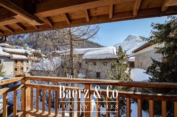 photo 13 4-bedroom-apartment - Heart of the Vieux Village