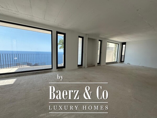 photo 17 Seafront Modern New Villa with Pool and Access to the Beach