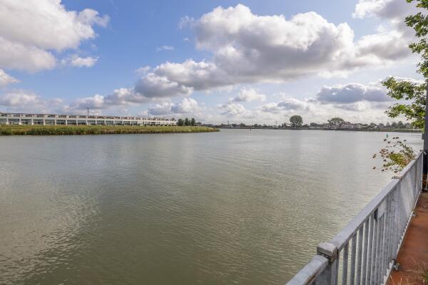 photo 80 Aquamarijn 2