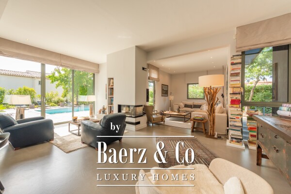 photo 11 Exceptional architect-designed villa for sale in Saint-Raphaël - 183 m² with swimming pool and terrace,