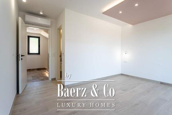 photo 16 Promajna, luxurious semi-detached house with a sea view, close to the center and the beach